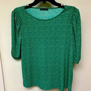 Adrianna Papell green and white speckled blouse